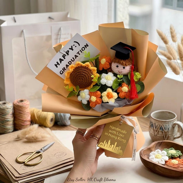 Crochet Graduation Bouquet, Curly Hair Grad Doll with Sunflower, Knitted Everlasting Flowers, College High School Grad Gift, Class of 2026